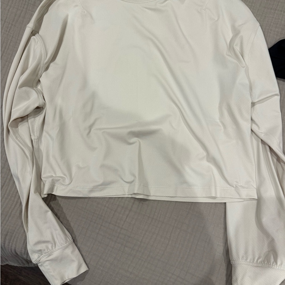 Lululemon Athletica White Long Sleeve Tee - Picture 1 of 3